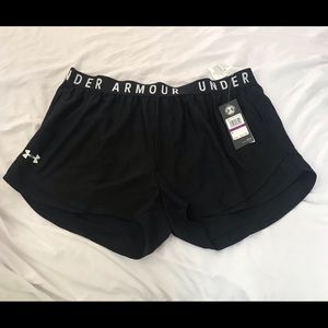 NWT Under Armour heatgear loose fit shorts SZ XXL